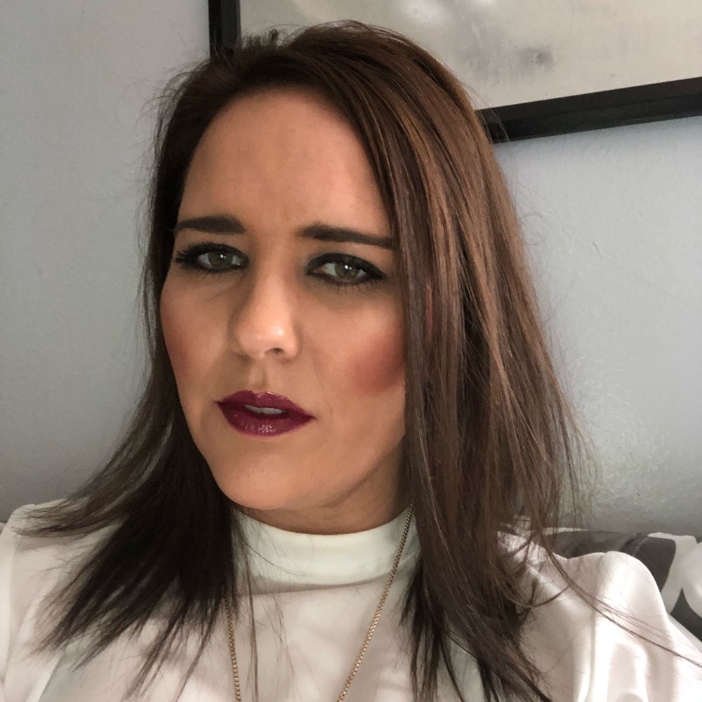 Meet your Posher, Deana